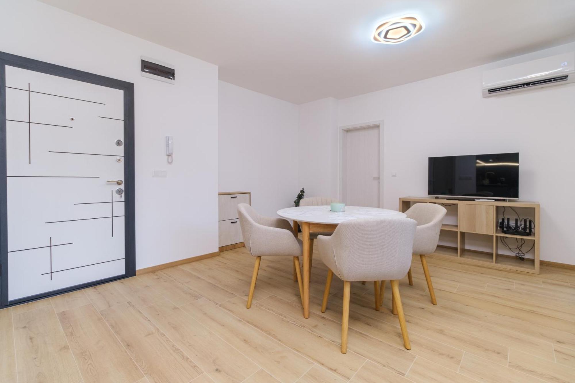 Modern 1-Bedroom Apartment With Free Parking Пловдив Екстер'єр фото